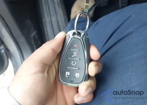 2020 Chevrolet Traverse Awd Lt Cloth z USA, uszkodzony, nr VIN 1GNEVGKW2LJ320007